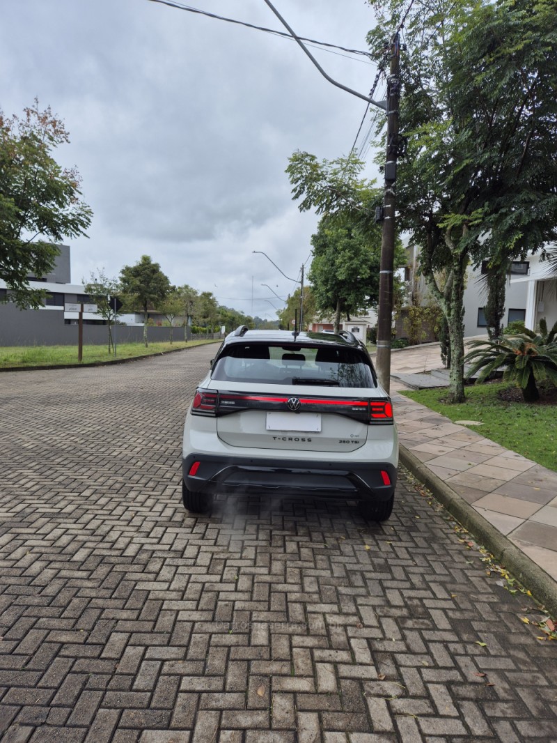 T-CROSS 1.4 HIGHLINE TSI 16V FLEX 4P AUTOMÁTICO - 2025 - BENTO GONçALVES