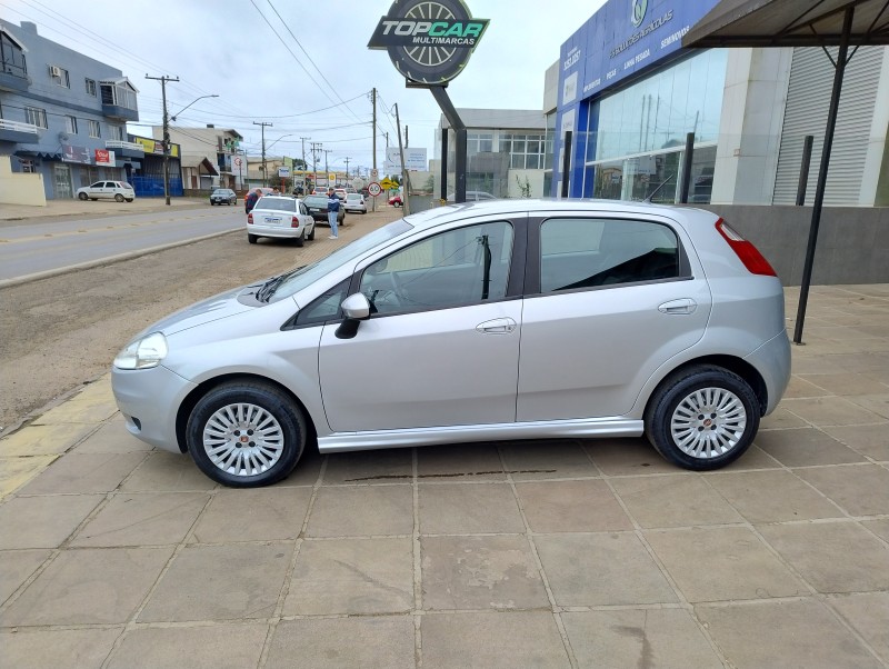 PUNTO 1.4 ATTRACTIVE 8V FLEX 4P MANUAL - 2011 - VACARIA
