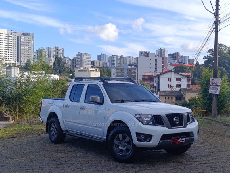 FRONTIER 2.5 SV ATTACK 4X4 CD TURBO ELETRONIC DIESEL 4P MANUAL - 2015 - CAXIAS DO SUL