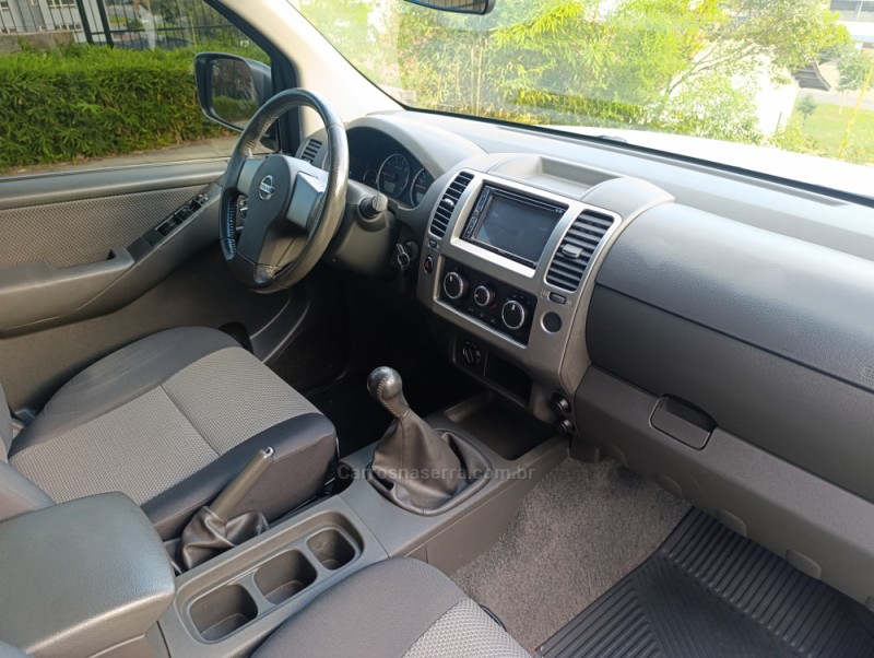 FRONTIER 2.5 SV ATTACK 4X4 CD TURBO ELETRONIC DIESEL 4P MANUAL - 2015 - CAXIAS DO SUL