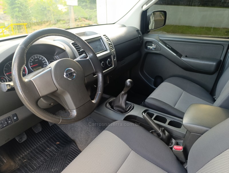 FRONTIER 2.5 SV ATTACK 4X4 CD TURBO ELETRONIC DIESEL 4P MANUAL - 2015 - CAXIAS DO SUL