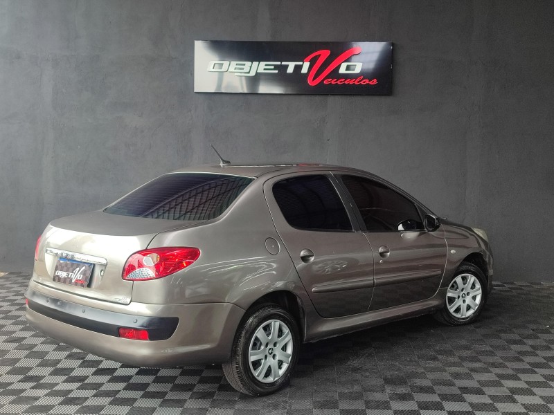 207 1.4 SEDAN XR PASSION 8V FLEX 4P MANUAL - 2011 - CAXIAS DO SUL