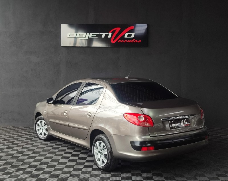 207 1.4 SEDAN XR PASSION 8V FLEX 4P MANUAL - 2011 - CAXIAS DO SUL