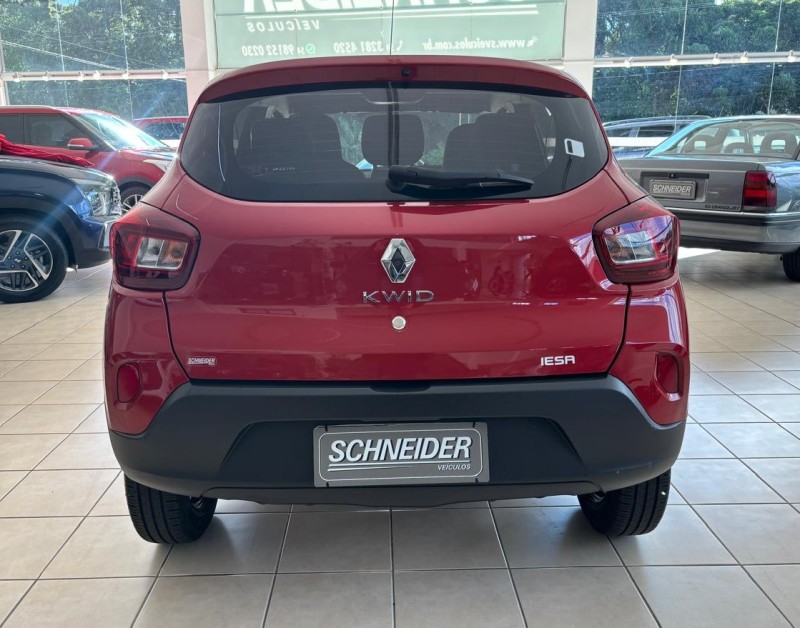 KWID 1.0 12V SCE FLEX INTENSE MANUAL - 2023 - NOVA PETRóPOLIS
