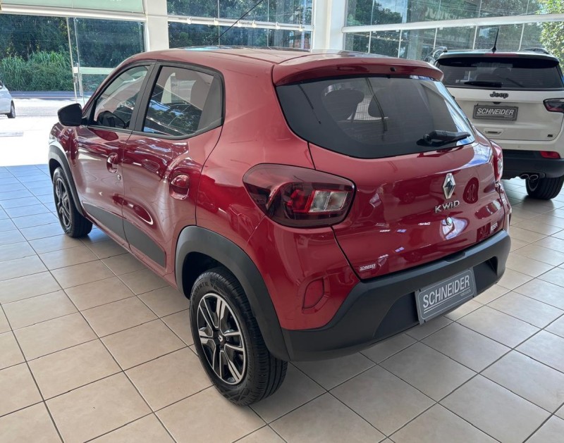 KWID 1.0 12V SCE FLEX INTENSE MANUAL - 2023 - NOVA PETRóPOLIS
