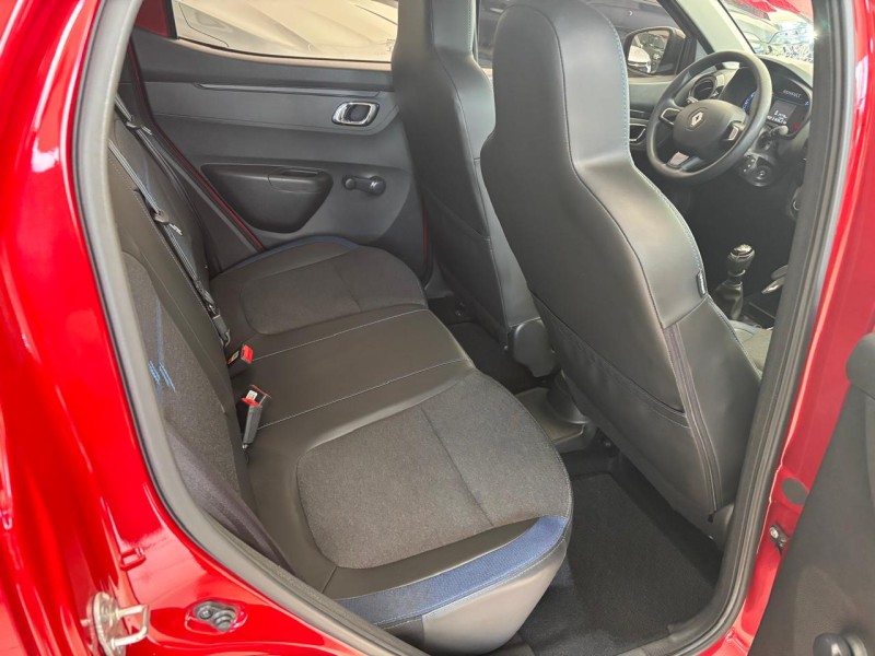 KWID 1.0 12V SCE FLEX INTENSE MANUAL - 2023 - NOVA PETRóPOLIS