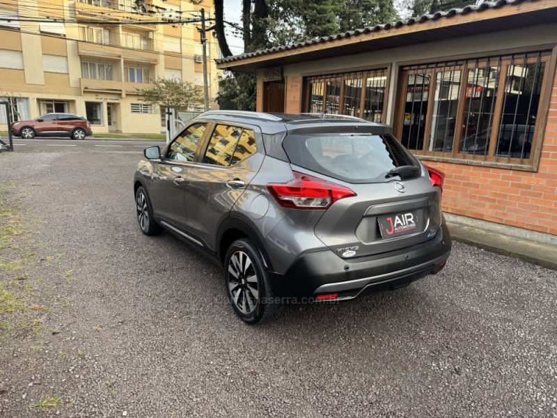 KICKS 1.6 16V FLEX SL PACK PLUS 4P XTRONIC - 2018 - GARIBALDI