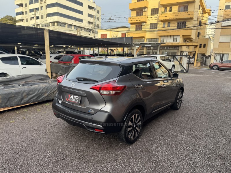 KICKS 1.6 16V FLEX SL PACK PLUS 4P XTRONIC - 2018 - GARIBALDI