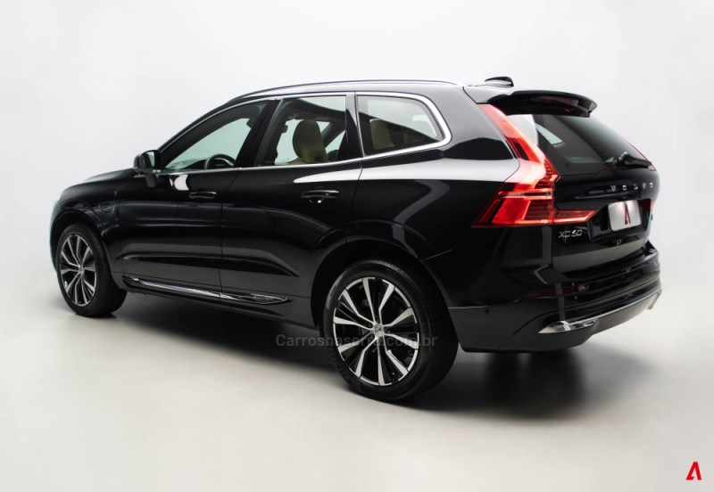 XC60 2.0 T8 ULTIMATE AWD HIBRIDO 4P AUTOMÁTICO - 2023 - GARIBALDI