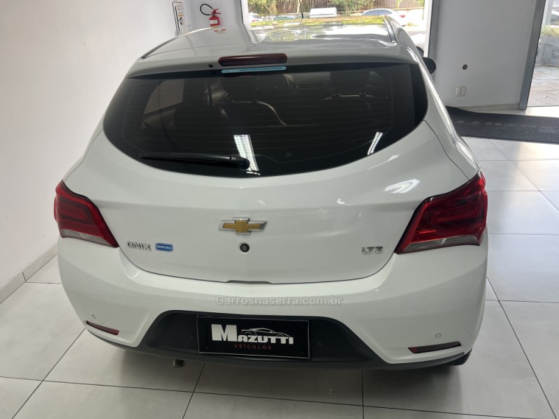 ONIX 1.4 MPFI LTZ 8V FLEX 4P AUTOMÁTICO - 2018 - BENTO GONçALVES