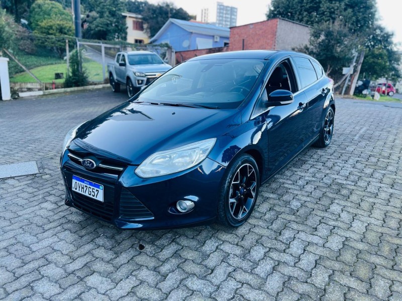 FOCUS 2.0 TITANIUM PLUS 16V FLEX 4P AUTOMÁTICO - 2014 - BENTO GONçALVES