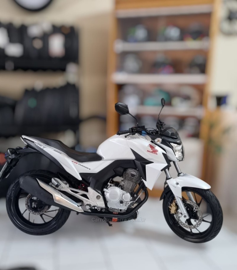 cb 250f twister 2016 novo hamburgo