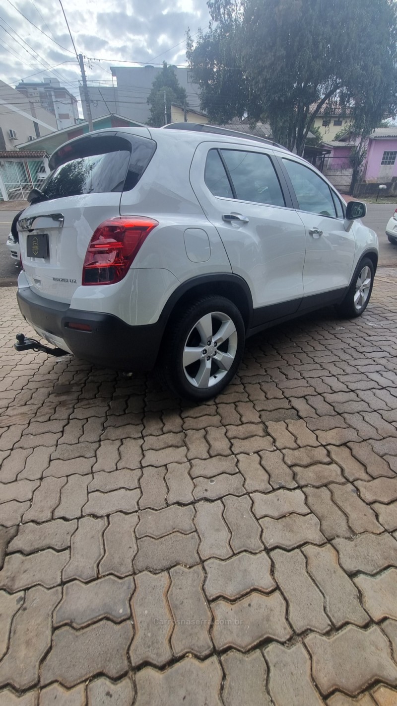 TRACKER 1.8 MPFI LTZ 4X2 16V FLEX 4P AUTOMÁTICO - 2014 - PASSO FUNDO