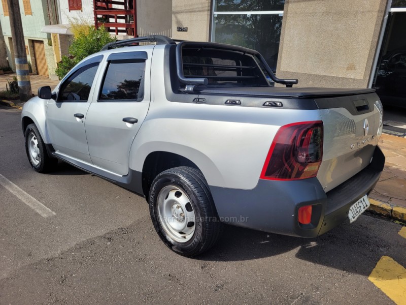 OROCH 1.6 16V DYNAMIQUE FLEX 4P MANUAL - 2018 - FLORES DA CUNHA