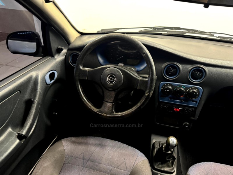 CELTA 1.4 MPFI 8V GASOLINA 4P MANUAL - 2004 - CASCA