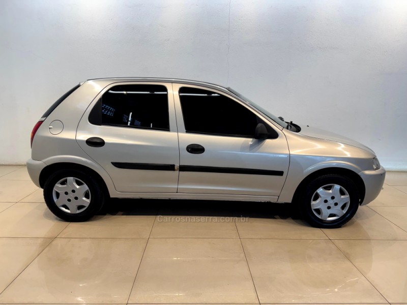 CELTA 1.4 MPFI 8V GASOLINA 4P MANUAL - 2004 - CASCA