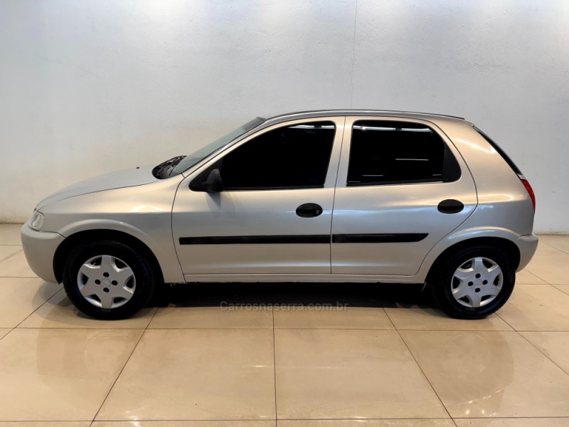 CELTA 1.4 MPFI 8V GASOLINA 4P MANUAL - 2004 - CASCA