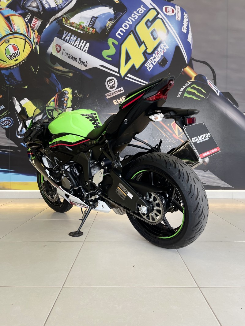 NINJA ZX-6R 600CC  - 2022 - PASSO FUNDO