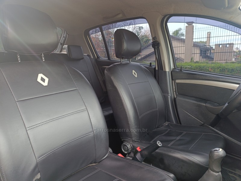 SANDERO 1.6 EXPRESSION 8V FLEX 4P MANUAL - 2011 - CAXIAS DO SUL