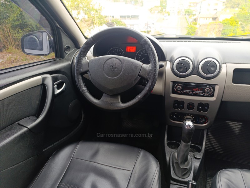 SANDERO 1.6 EXPRESSION 8V FLEX 4P MANUAL - 2011 - CAXIAS DO SUL