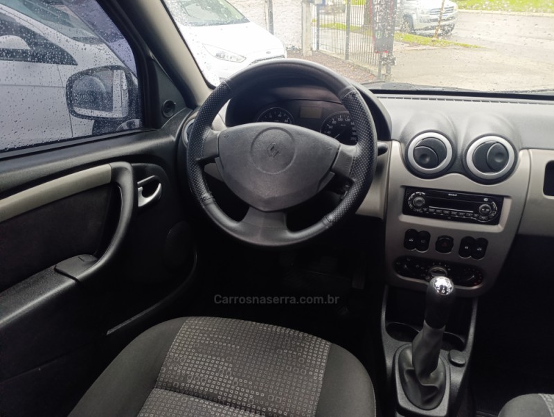 SANDERO 1.6 EXPRESSION 8V FLEX 4P MANUAL - 2011 - CAXIAS DO SUL