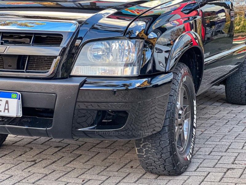 S10 2.4 MPFI ADVANTAGE 4X2 CD 8V FLEX 4P MANUAL - 2009 - CANELA
