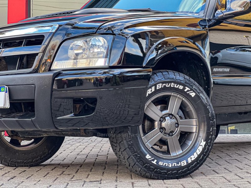 S10 2.4 MPFI ADVANTAGE 4X2 CD 8V FLEX 4P MANUAL - 2009 - CANELA