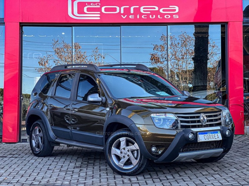 DUSTER 2.0 DYNAMIQUE 4X2 16V FLEX 4P AUTOMÁTICO - 2015 - CANELA