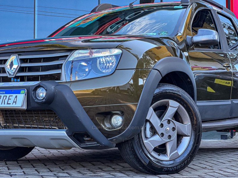 DUSTER 2.0 DYNAMIQUE 4X2 16V FLEX 4P AUTOMÁTICO - 2015 - CANELA