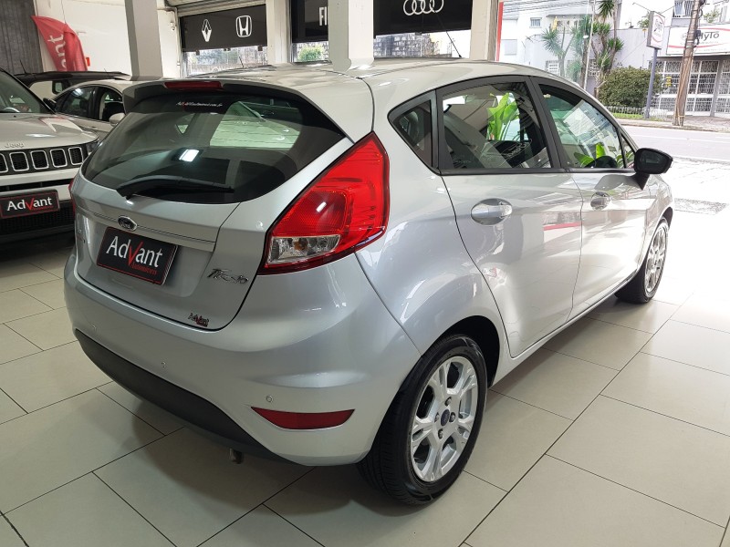 FIESTA 1.6 SE HATCH 16V FLEX 4P AUTOMÁTICO - 2015 - CAXIAS DO SUL