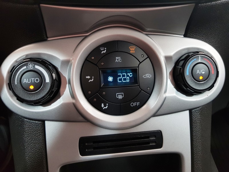FIESTA 1.6 SE HATCH 16V FLEX 4P AUTOMÁTICO - 2015 - CAXIAS DO SUL