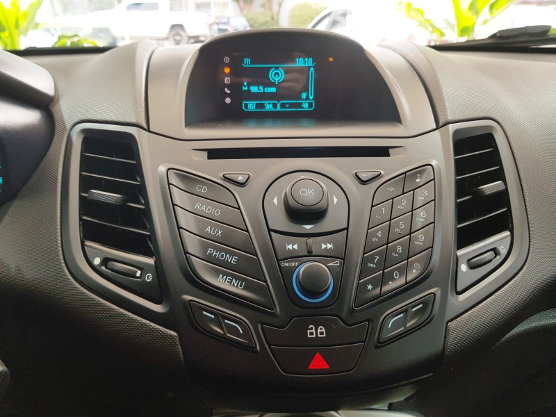 FIESTA 1.6 SE HATCH 16V FLEX 4P AUTOMÁTICO - 2015 - CAXIAS DO SUL