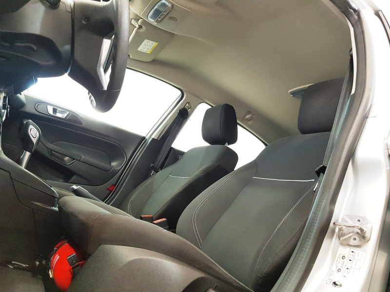 FIESTA 1.6 SE HATCH 16V FLEX 4P AUTOMÁTICO - 2015 - CAXIAS DO SUL