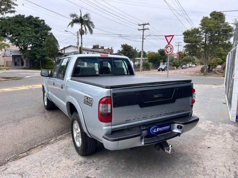 S10 2.4 MPFI ADVANTAGE 4X2 CD 8V FLEX 4P MANUAL - 2011 - VENâNCIO AIRES