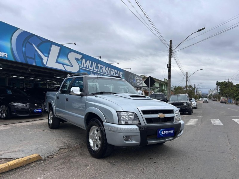 S10 2.4 MPFI ADVANTAGE 4X2 CD 8V FLEX 4P MANUAL - 2011 - VENâNCIO AIRES