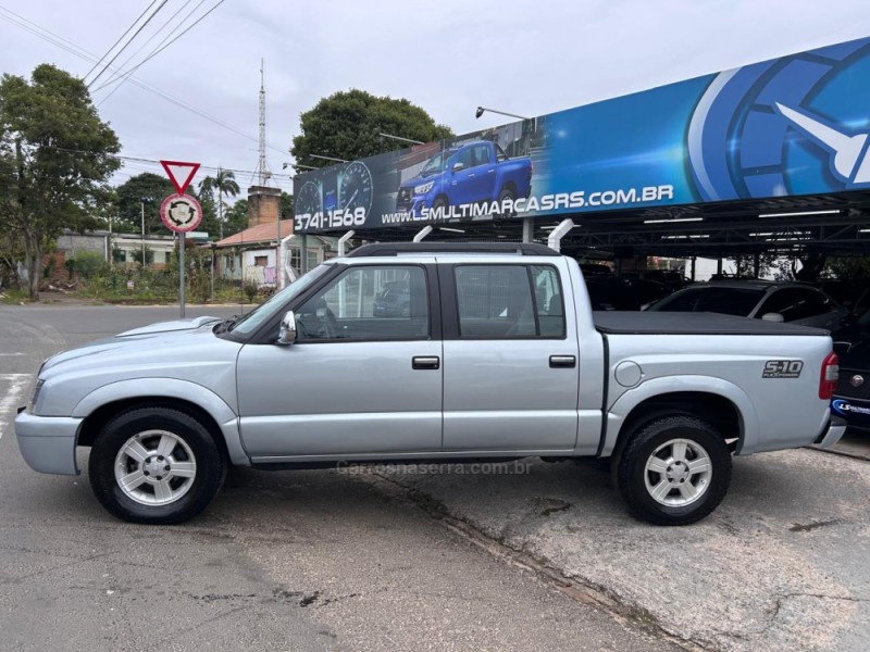 S10 2.4 MPFI ADVANTAGE 4X2 CD 8V FLEX 4P MANUAL - 2011 - VENâNCIO AIRES