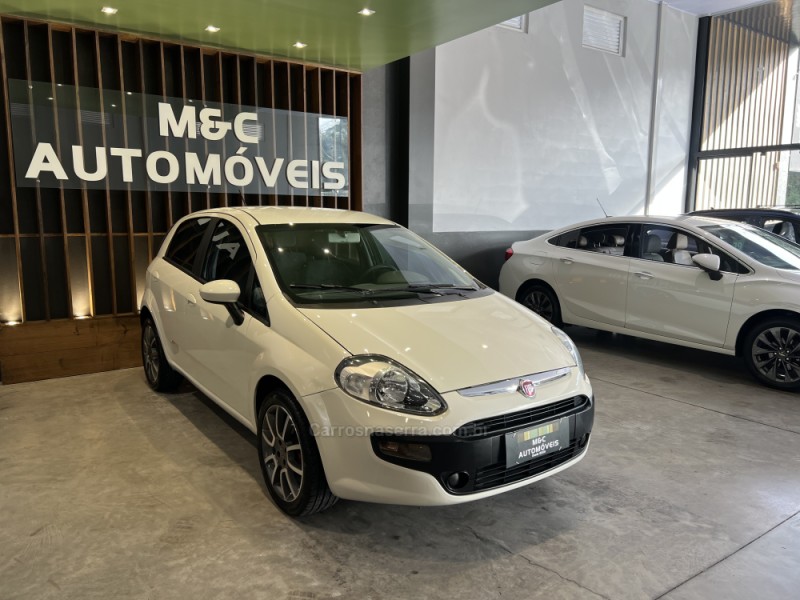 PUNTO 1.4 ATTRACTIVE 8V FLEX 4P MANUAL - 2016 - CAXIAS DO SUL