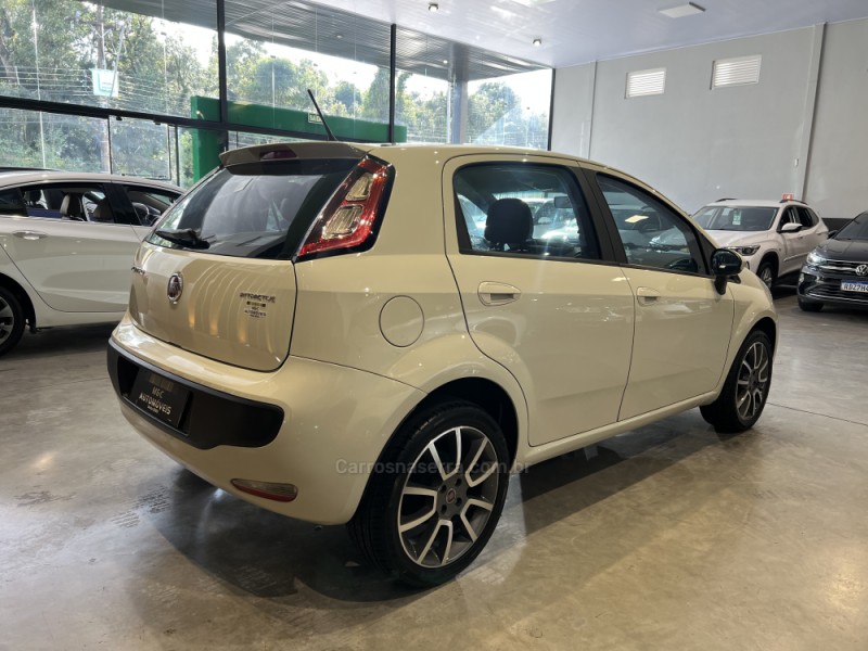 PUNTO 1.4 ATTRACTIVE 8V FLEX 4P MANUAL - 2016 - CAXIAS DO SUL
