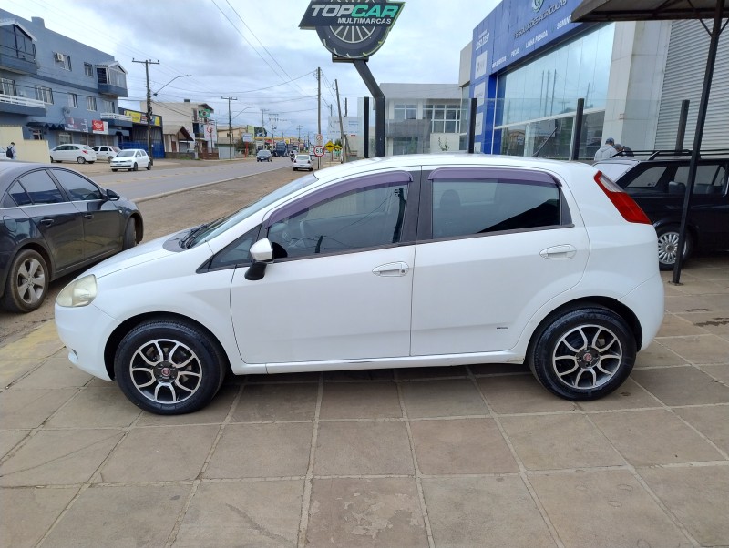 PUNTO 1.4 ELX 8V FLEX 4P MANUAL - 2010 - VACARIA