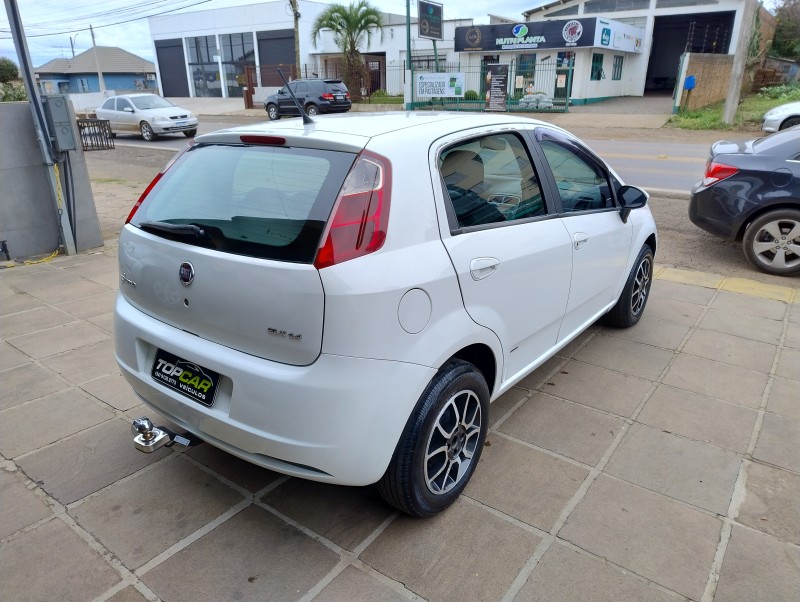 PUNTO 1.4 ELX 8V FLEX 4P MANUAL - 2010 - VACARIA