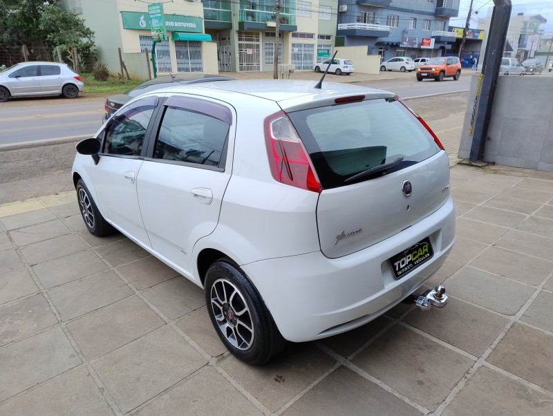 PUNTO 1.4 ELX 8V FLEX 4P MANUAL - 2010 - VACARIA