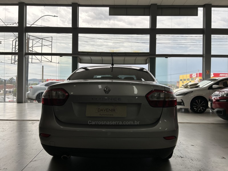FLUENCE 2.0 DYNAMIQUE 16V FLEX 4P AUTOMÁTICO - 2013 - TAQUARA