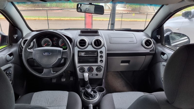 FIESTA 1.6 SE SEDAN 16V FLEX 4P AUTOMÁTICO - 2014 - TEUTôNIA