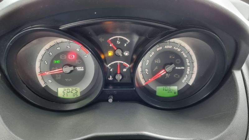 FIESTA 1.6 SE SEDAN 16V FLEX 4P AUTOMÁTICO - 2014 - TEUTôNIA