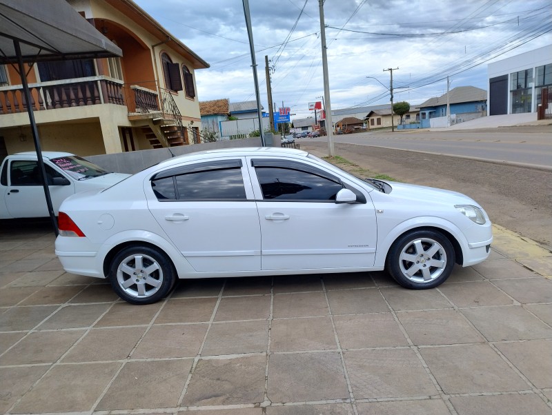 VECTRA 2.0 MPFI EXPRESSION 8V FLEX 4P MANUAL - 2008 - VACARIA