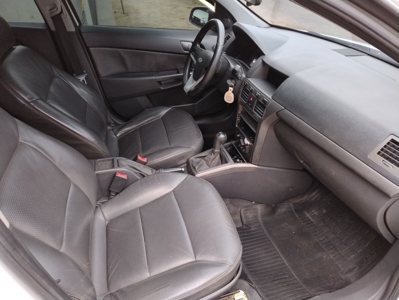VECTRA 2.0 MPFI EXPRESSION 8V FLEX 4P MANUAL - 2008 - VACARIA