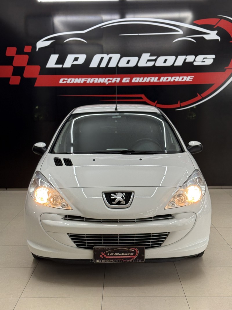 207 1.4 XR SPORT 8V FLEX 2P MANUAL - 2012 - FARROUPILHA
