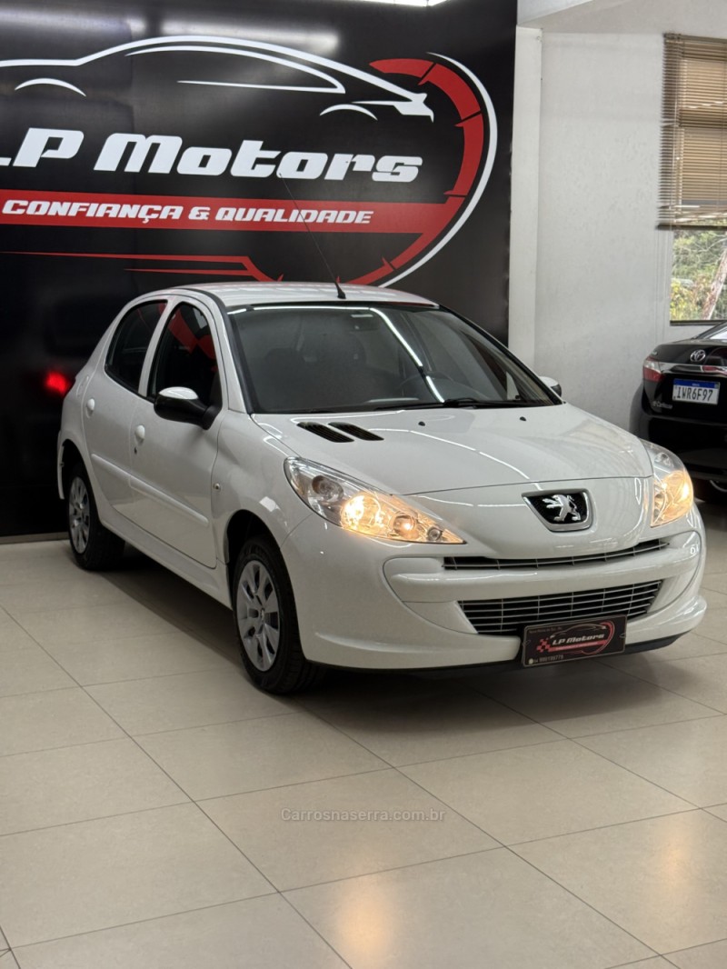 207 1.4 XR SPORT 8V FLEX 2P MANUAL - 2012 - FARROUPILHA
