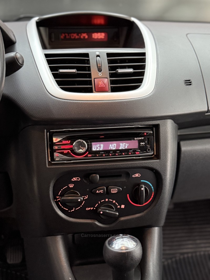 207 1.4 XR SPORT 8V FLEX 2P MANUAL - 2012 - FARROUPILHA