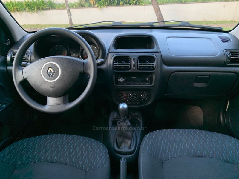 CLIO 1.0 16V FLEX 4P MANUAL - 2016 - SAPIRANGA